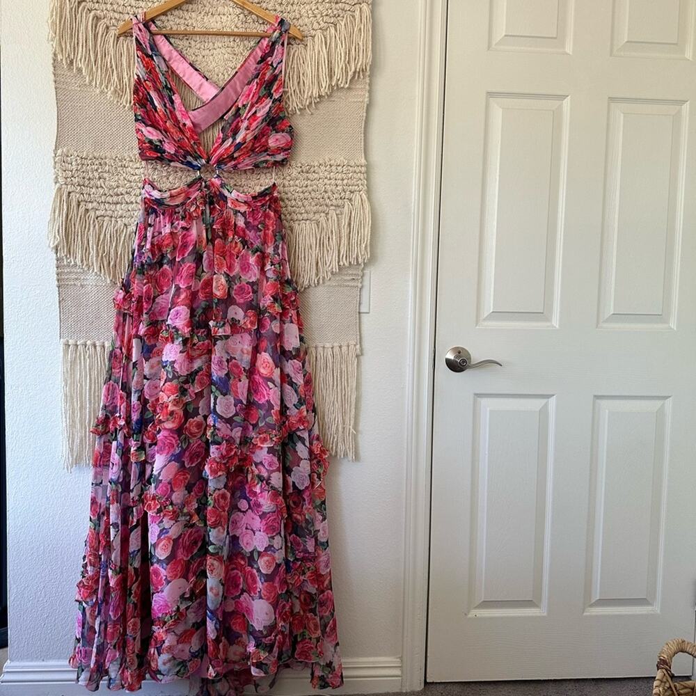 Mac Duggal Floral Twist Back Gown